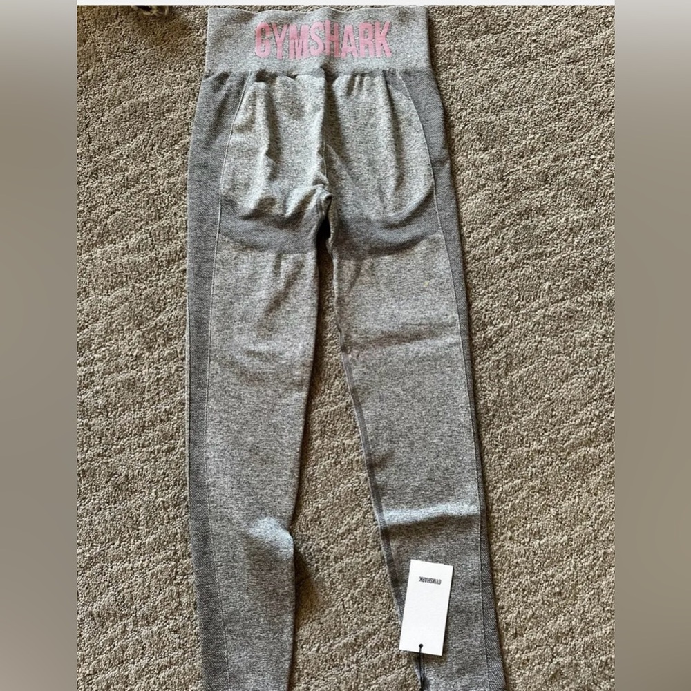 OG Gymshark Leggings - Picture 2 of 4